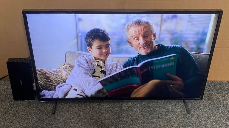 Samsung QE32LS03TCU 32" The Frame Smart 4K QLED TV