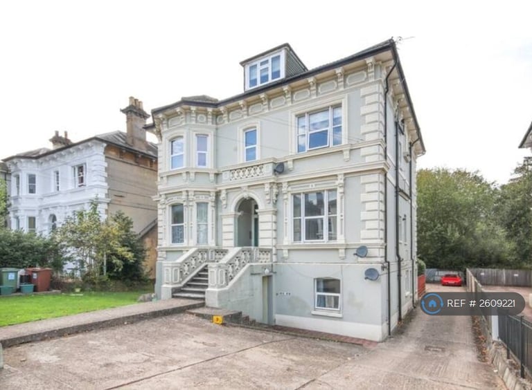 image for 2 bedroom flat in Upper Grosvenor Rd, Tunbridge Wells, TN1 (2 bed) (#2609221)