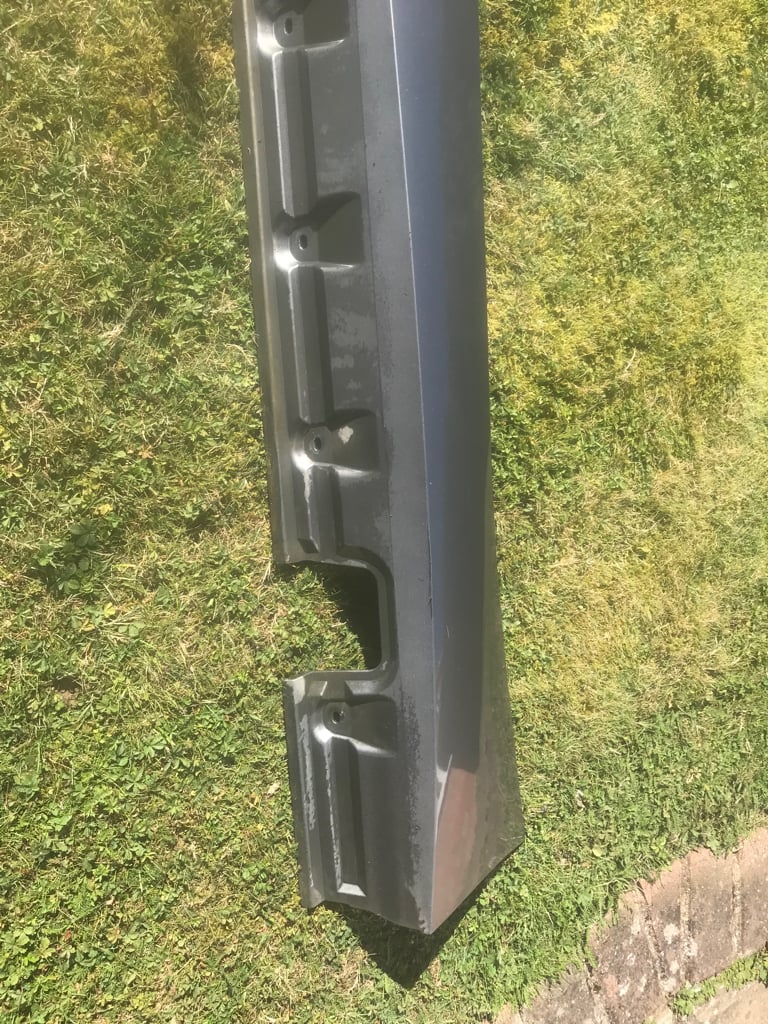 BMW E85 Z4 sill in STERLING GREY