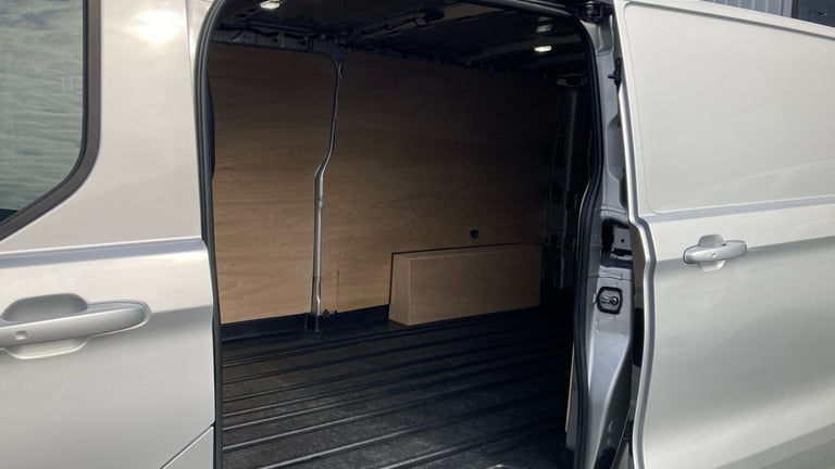 2024 Ford Transit Custom 2.0 EcoBlue 136ps H1 Van Limited PANEL VAN DIESEL Manual