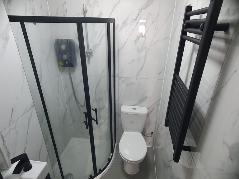 BENEFITS ACCEPTED - Studio Flat Available in Feltham Ashford Spelthorne TW16