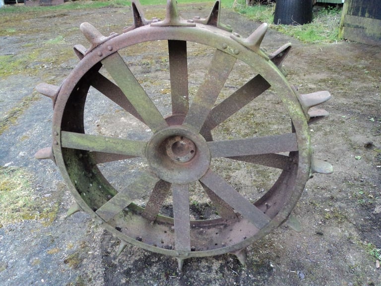 Fordson N rear steel Wheel