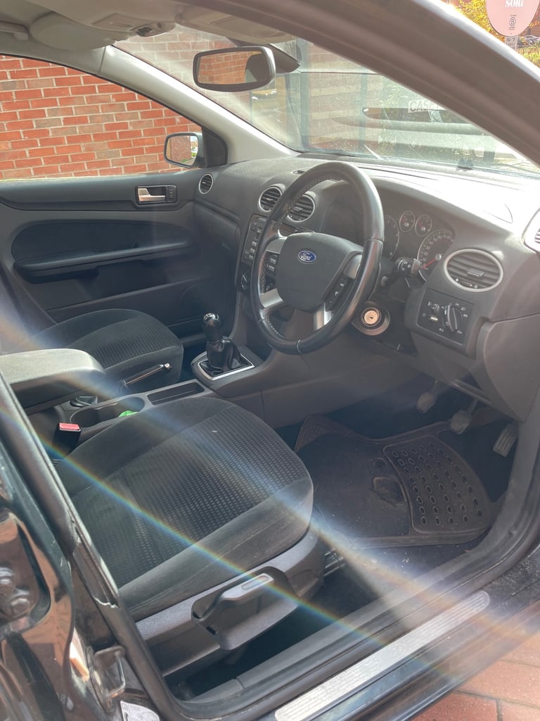 Ford, FOCUS, Hatchback, 2005, Manual, 1596 (cc), 5 doors