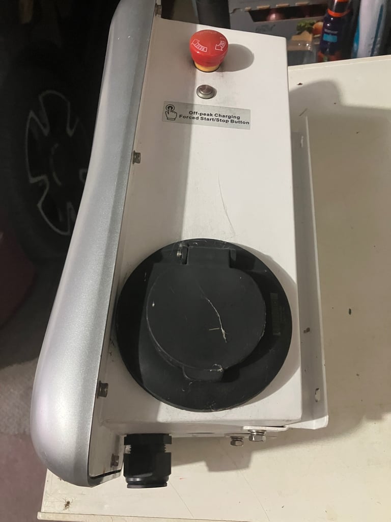Growatt 7kWh EV car charger