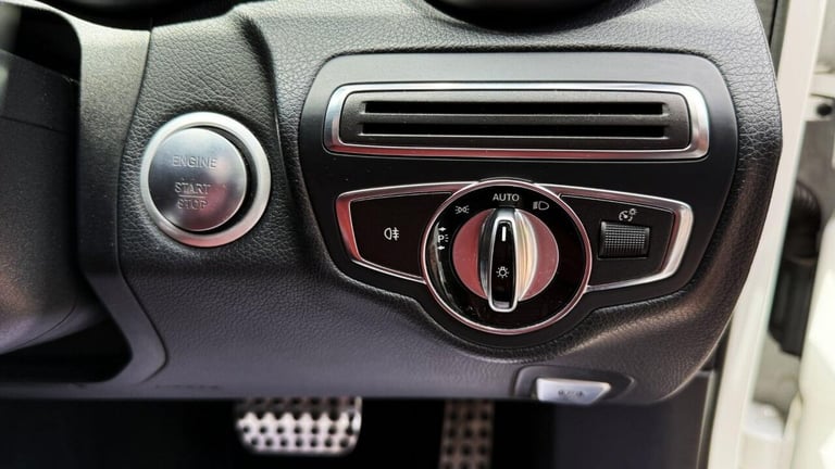 2014 Mercedes-Benz C Class 2.1 C220 BlueTEC AMG Line G-Tronic+ Euro 6 (s/s) 4dr Saloon Diesel Aut...