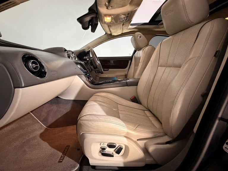 2011 61 JAGUAR XJ PORTFOLIO 3.0 DIESEL V6 AUTOMATIC 4 DOOR SALOON FULLY LOADED