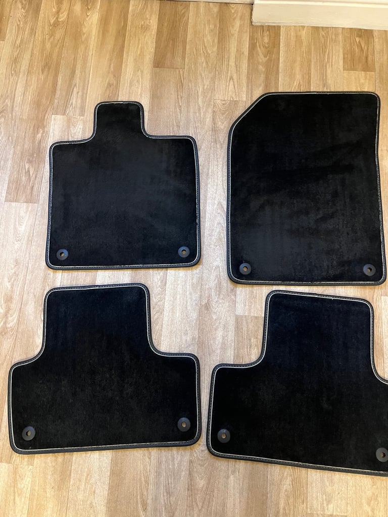 Volvo car mats 
