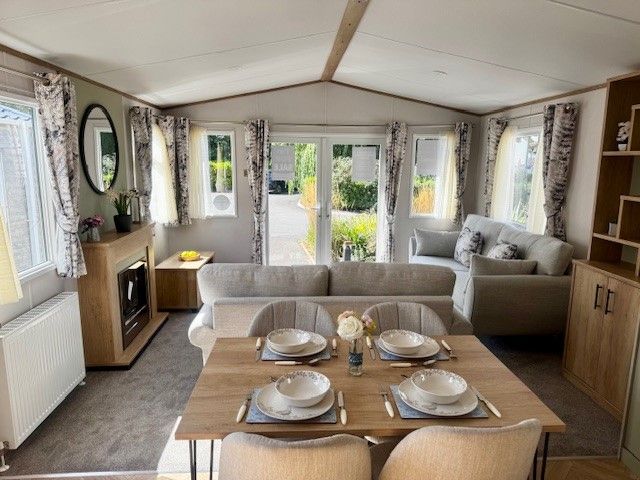 Stunning 13ft Wide Villa For Sale - 11.5 Month Season Suffolk near the Beach