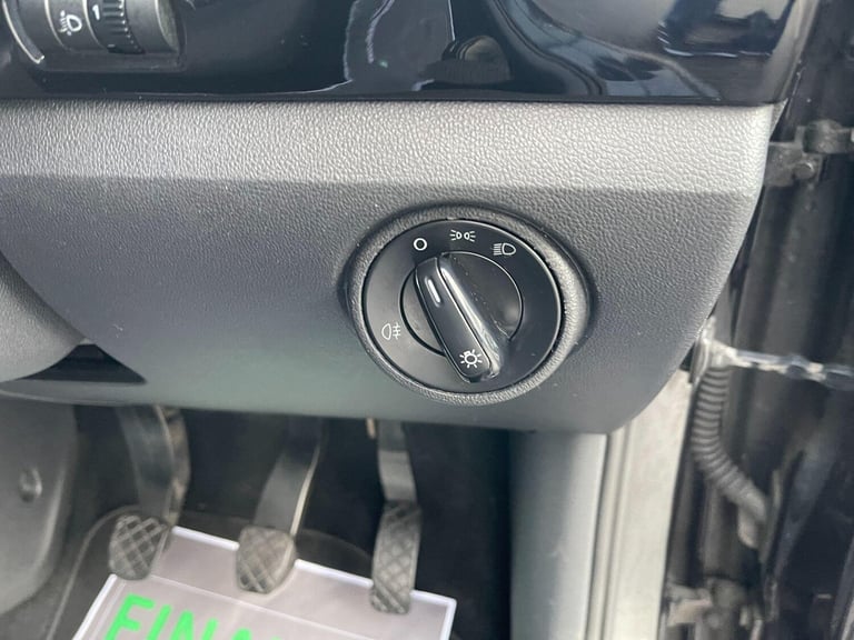 2014 Volkswagen up! 1.0 Move up! Euro 5 3dr HATCHBACK Petrol Manual