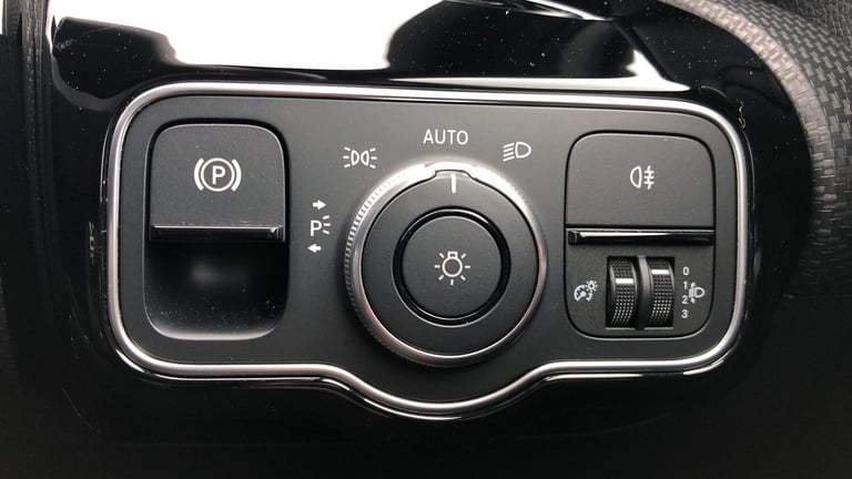 2022 Mercedes-Benz A-Class A 180 SE Hatchback Hatchback Manual