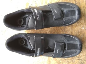 Shimano RP1 cycling shoes