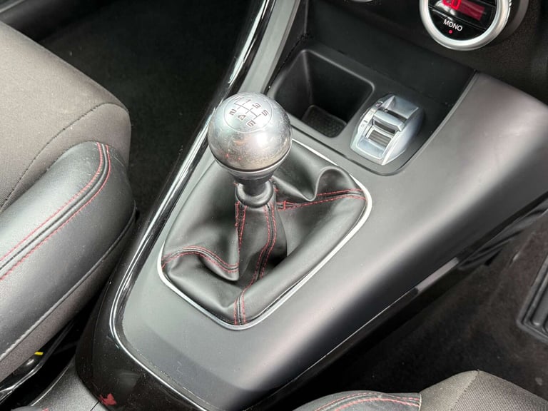 2012 Alfa Romeo Giulietta 1.6 JTDM-2 Veloce 5dr HATCHBACK DIESEL Manual