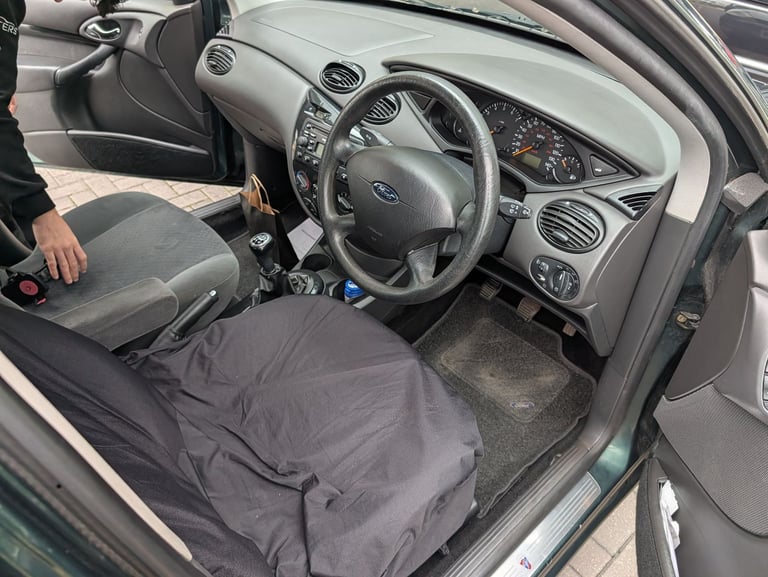 Ford, FOCUS, Hatchback, 2005, Manual, 1796 (cc), 5 doors