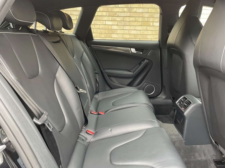 2014 Audi A4 4.2 RS 4 FSI Quattro Auto 4WD 5dr Estate Petrol Automatic