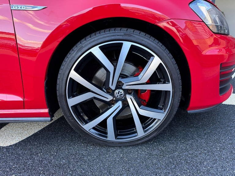 VOLKSWAGEN GOLF 2.0 TDI BlueMotion Tech GTD Red Auto Diesel 2015