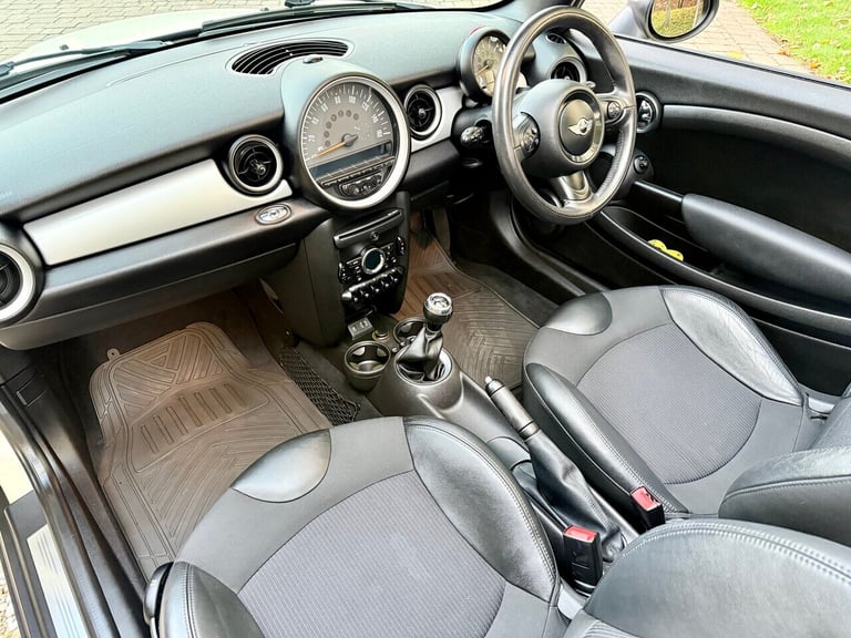 2014 MINI Convertible 1.6 Cooper 2dr CONVERTIBLE PETROL Manual