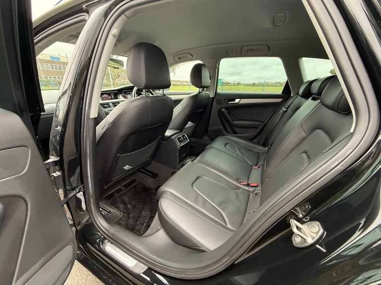 2025 Audi A4 S Line Estate PETROL Manual