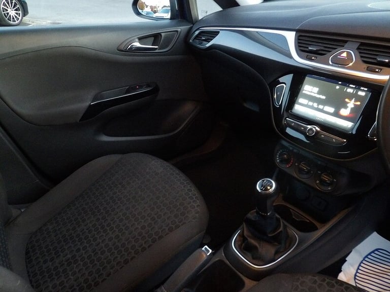 2019 Vauxhall Corsa 1.4 Design 5dr HATCHBACK PETROL Manual