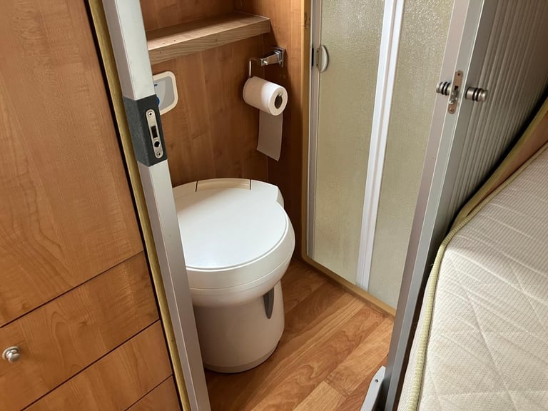 Autotrail XL 670B Fixed Bed 2010 Fiat Ducato 4 Berth 