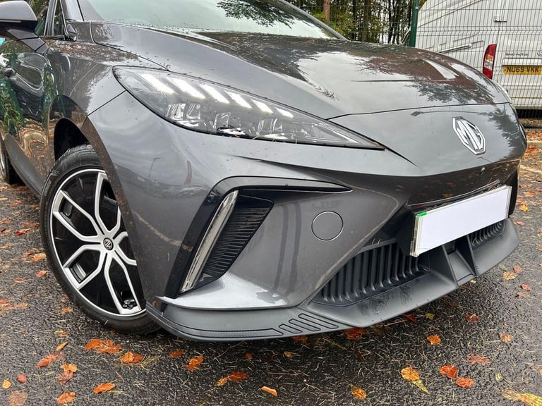 2024 MG MG4 64kWh Trophy Long Range Hatchback 5dr Electric Auto (203 ps) Hatchback ELECTRIC Autom...