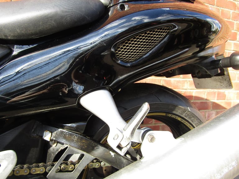 SUZUKI GSX1300 HAYABUSA * VERY LOW MILES 11000 *2 FORMER KEEPERS* WOW *