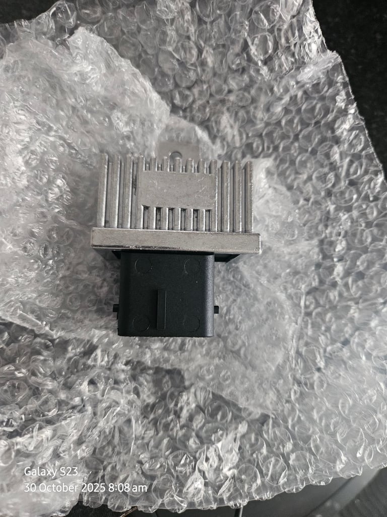 For Ford Focus Mondeo S-Max Kuga 8-Pin Glow Plug Relay 9M5Q-12A343-AA