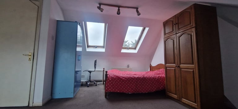 Loft room for rent 
