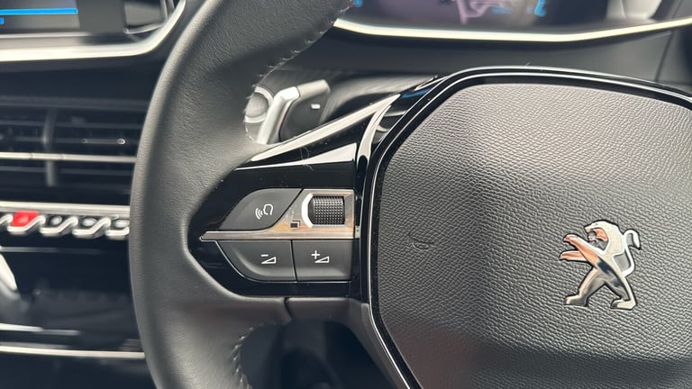 2023 Peugeot 208 1.2 PureTech Allure Premium + Hatchback 5dr Petrol EAT Euro 6 (s/s) (100 ps Hatc...