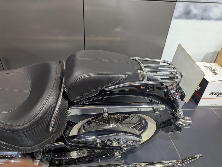 2013 Harley-Davidson Softail 1690 FLSTN Deluxe