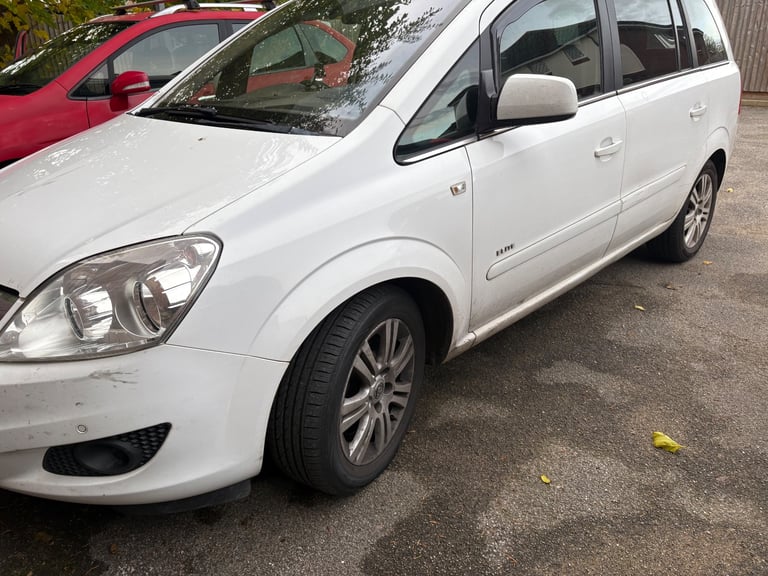 Vauxhall, ZAFIRA, MPV, 2011, Manual, 1686 (cc),5 doors - Image 2