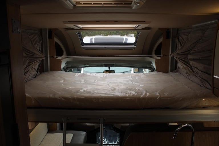 Auto-Trail Tracker RB DIESEL MANUAL 2024/24