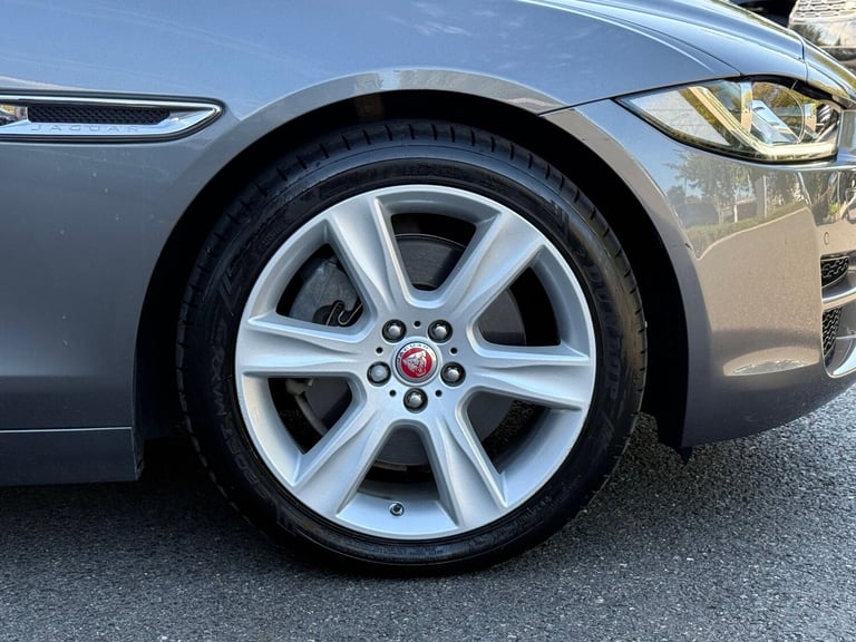 2018 Jaguar XE 2.0i GPF Portfolio Saloon 4dr Petrol Auto Euro 6 (s/s) (200 ps) SALOON Petrol Auto...