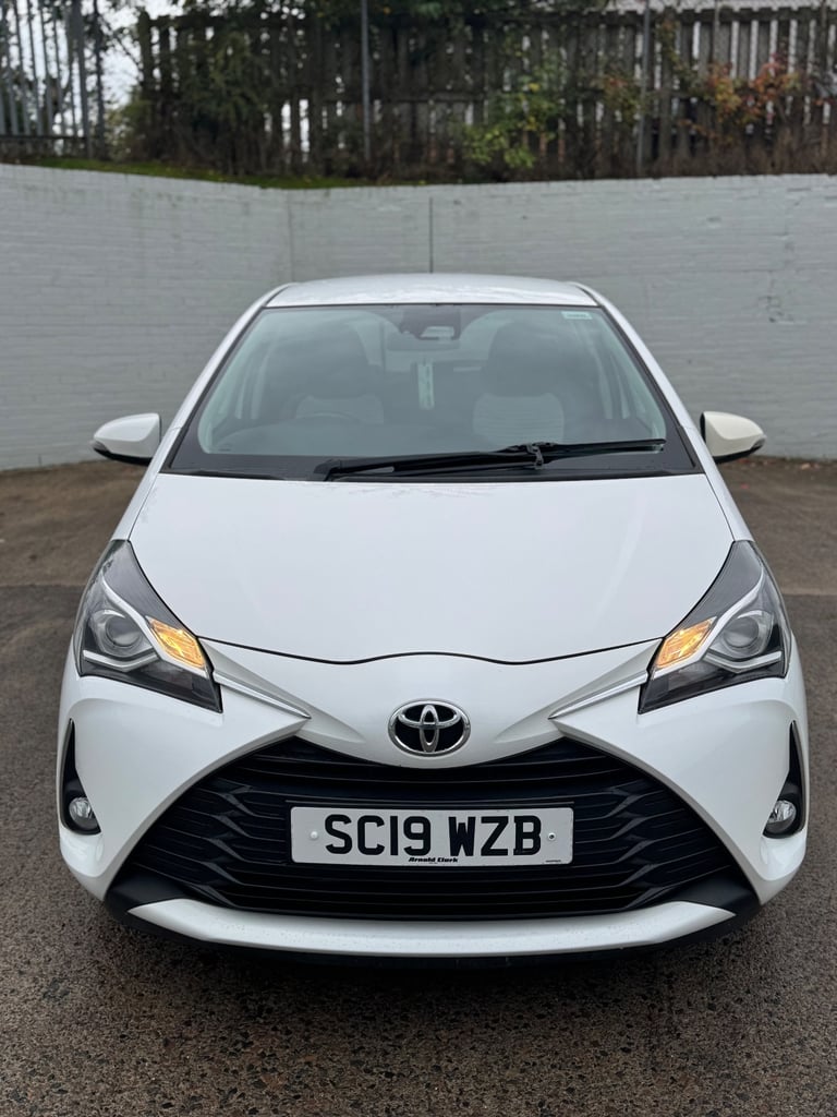 2019 toyota yaris icon 1.5 petrol manual 67000 miles ideal for new drivers cheap 