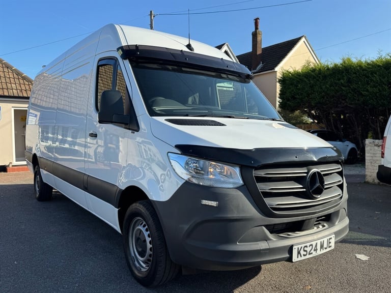 2024 Mercedes-Benz Sprinter 3.5t H2 Progressive Van PANEL VAN DIESEL Manual