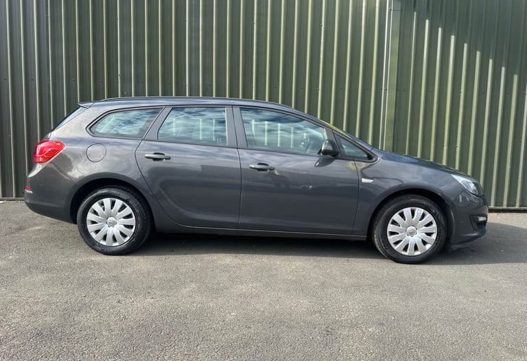 Vauxhall, ASTRA, Estate, 2012, Other, 1598 (cc), 5 doors