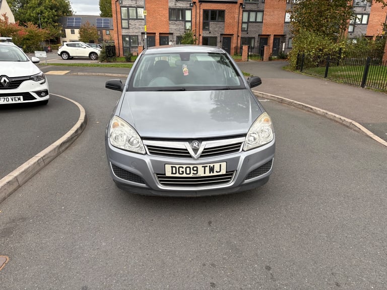 Cheap Vauxhall, ASTRA, Hatchback, 2009, Manual, 1598 (cc),5 doors for sale in Handsworth, West Midlands