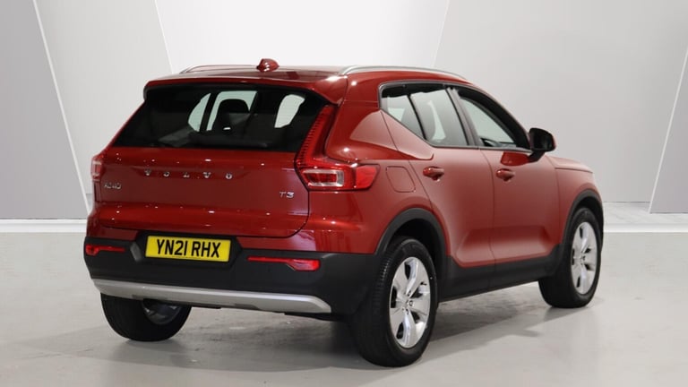 2021 Volvo XC40 T3 Momentum Manual (Park Assist, Cruise Control, Bluetooth) ESTATE Petrol Manual