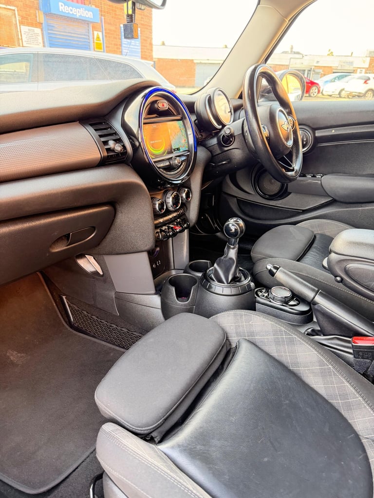 2015 MINI Hatch 1.5 Cooper D Euro 6 (s/s) 5dr HATCHBACK Diesel Manual