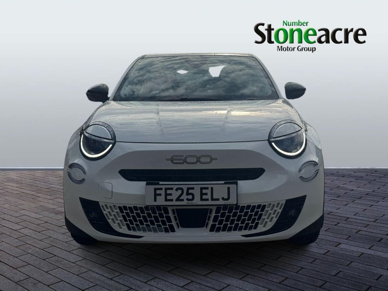 2025 Fiat 600 1.2 Hybrid 48V 5dr eDCT-6 HATCHBACK PETROL Automatic