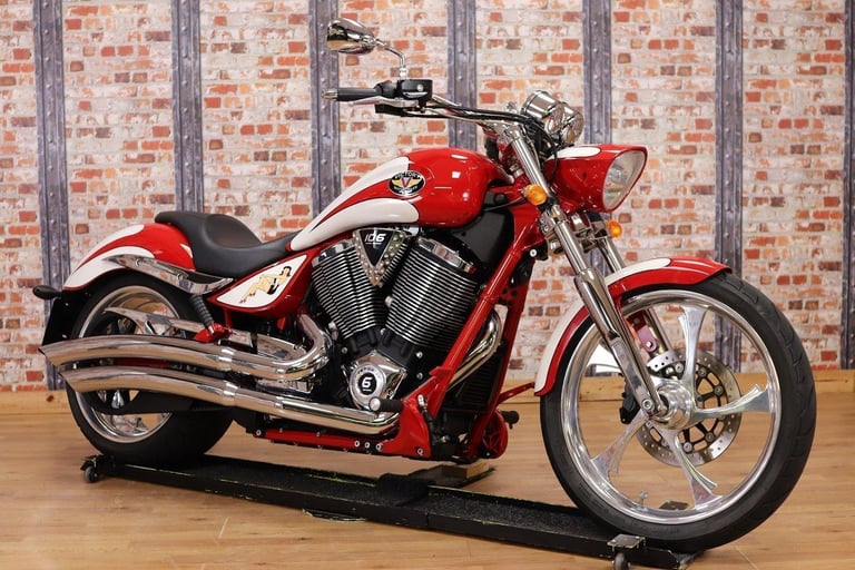 **DEPOSIT TAKEN** VICTORY VEGAS JACKPOT - 1,556 MILES! STUNNING CRUISER