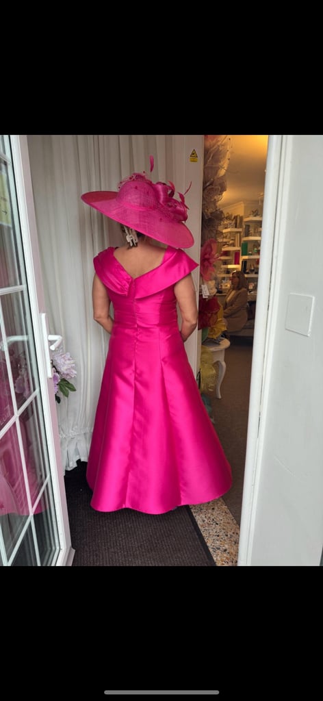 Mother of the bride for Sale in Glasgow Mother of the Bride Dresses Gowns Outfts Gumtree