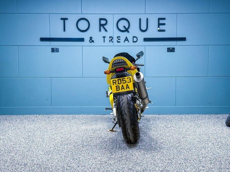 2004 53 HONDA CBR900RR FIREBLADE 954CC - AKRO EXHAUST - COLLECTOR BIKE