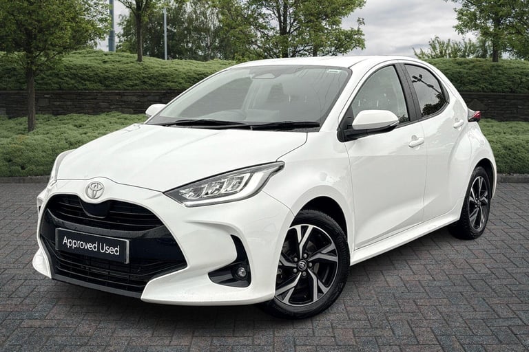 2024 Toyota Yaris 1.5 Hybrid Design 5dr CVT Hatchback Hybrid Automatic