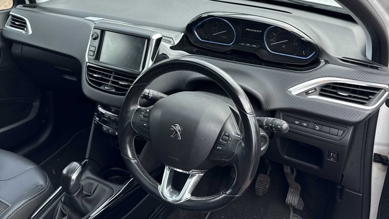 2018 Peugeot 2008 1.2 PureTech Allure Premium 5dr HATCHBACK PETROL Manual