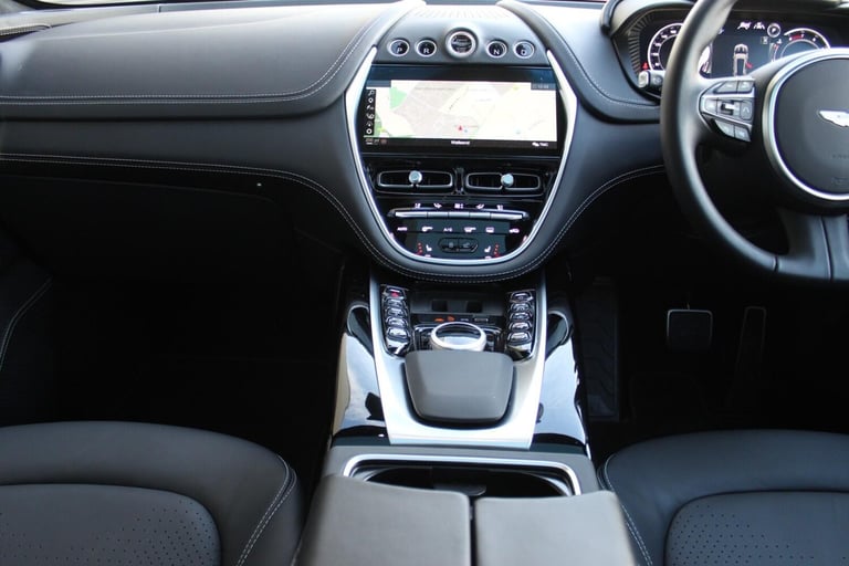 2023 Aston Martin DBX V8 550 5dr Touchtronic HATCHBACK PETROL Automatic