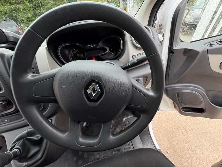 2017 Renault Trafic Trafic SL27 Business+ Energy dCi Panel Van DIESEL Manual