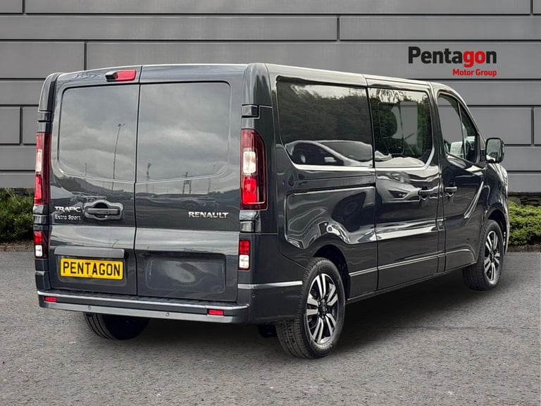  Renault Trafic LWB DIESEL TRAFIC LL30 BLUE DCI 170 EXTRA SPORT Diesel
