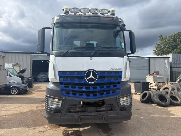 2018 Mercedes-Benz Arocs Tipper Grab