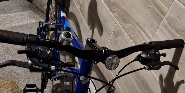 MENS BRAND NEW GT HYBRID] HAS DISC BRAKES SIZE LARGE £70