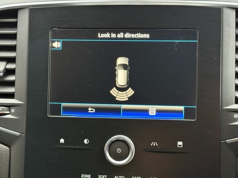 2019 Renault Megane 1.3 TCe Iconic Hatchback 5dr Petrol Manual Euro 6 (s/s) (140 ps) Hatchback Pe...